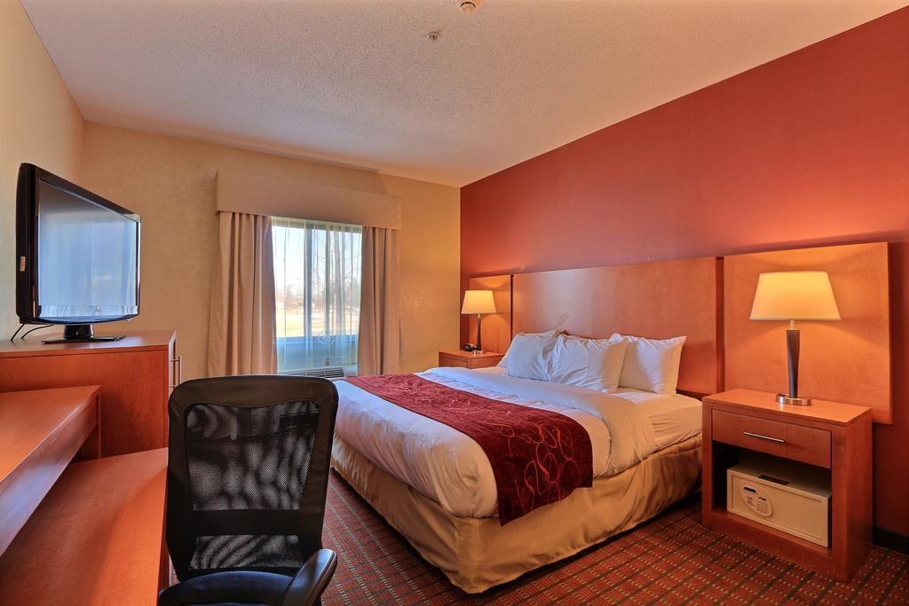 Comfort Suites Auburn Hills-Detroit Exterior foto
