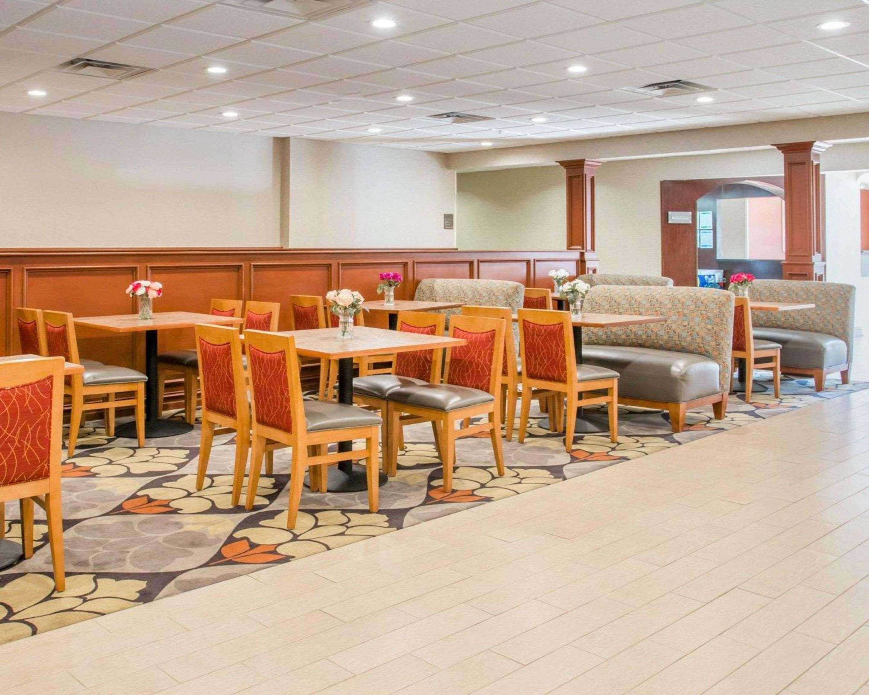 Comfort Suites Auburn Hills-Detroit Exterior foto