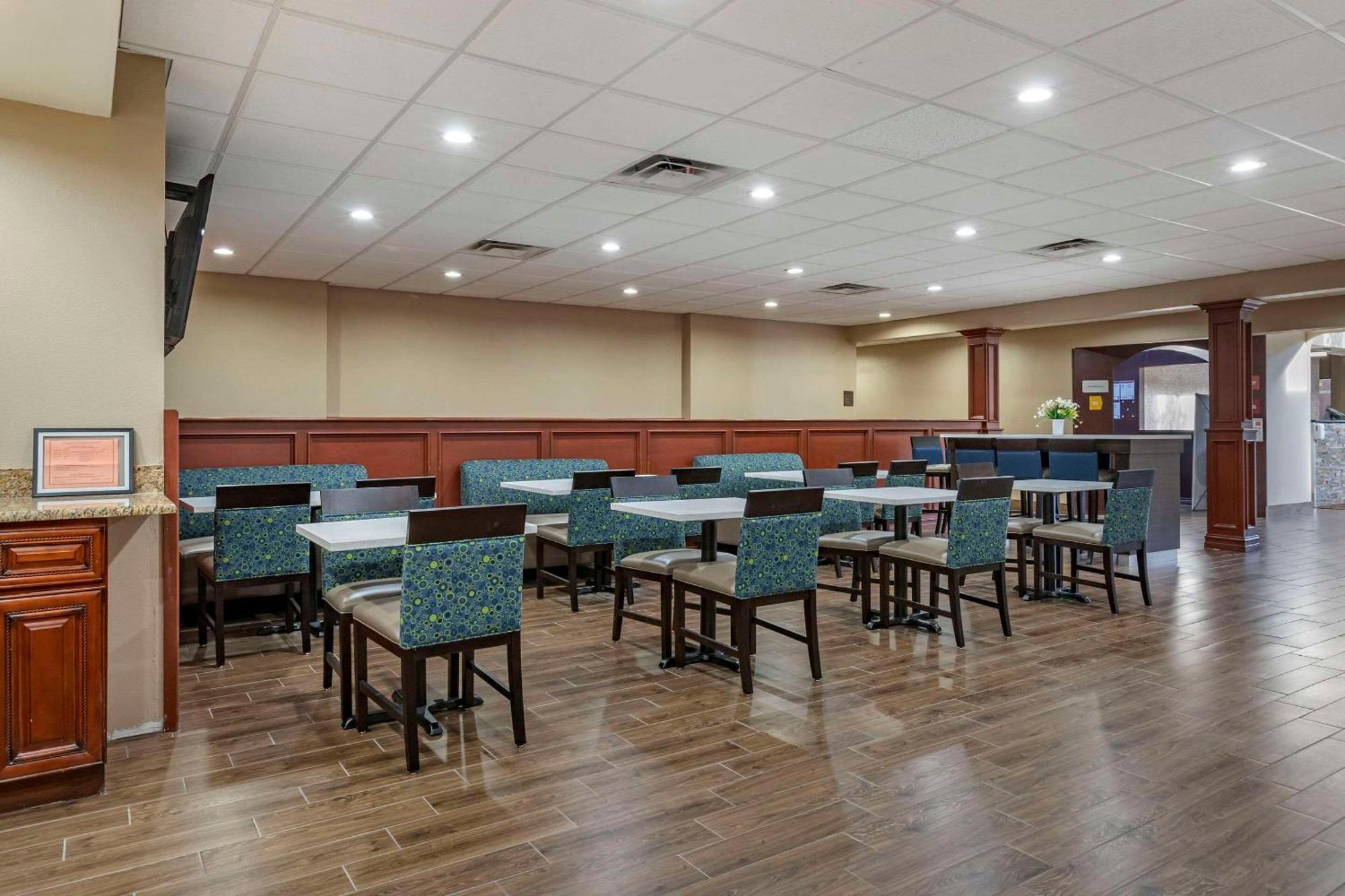 Comfort Suites Auburn Hills-Detroit Exterior foto